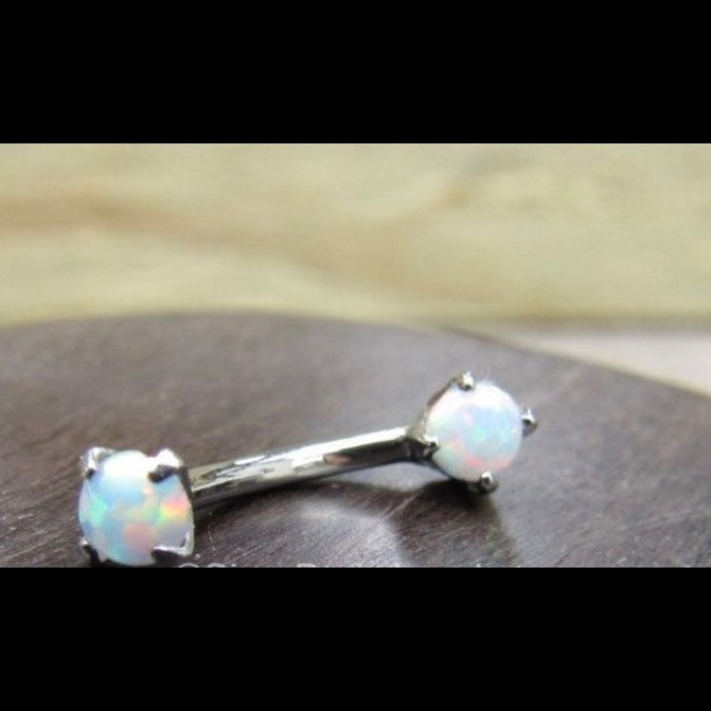 BODY PIERCINGS - Picture 3 of 3